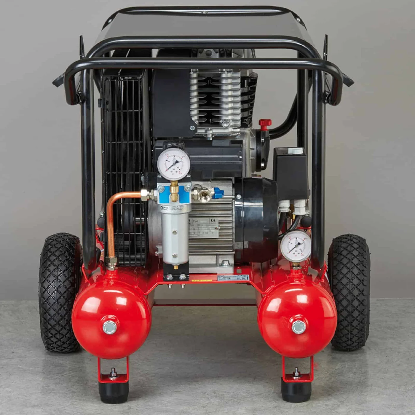 Warrior BK113-3M-A.P.-28 High pressure belt driven two-stage compressor, suitable for those requiring working pressures up to 28 bar. dettaglio