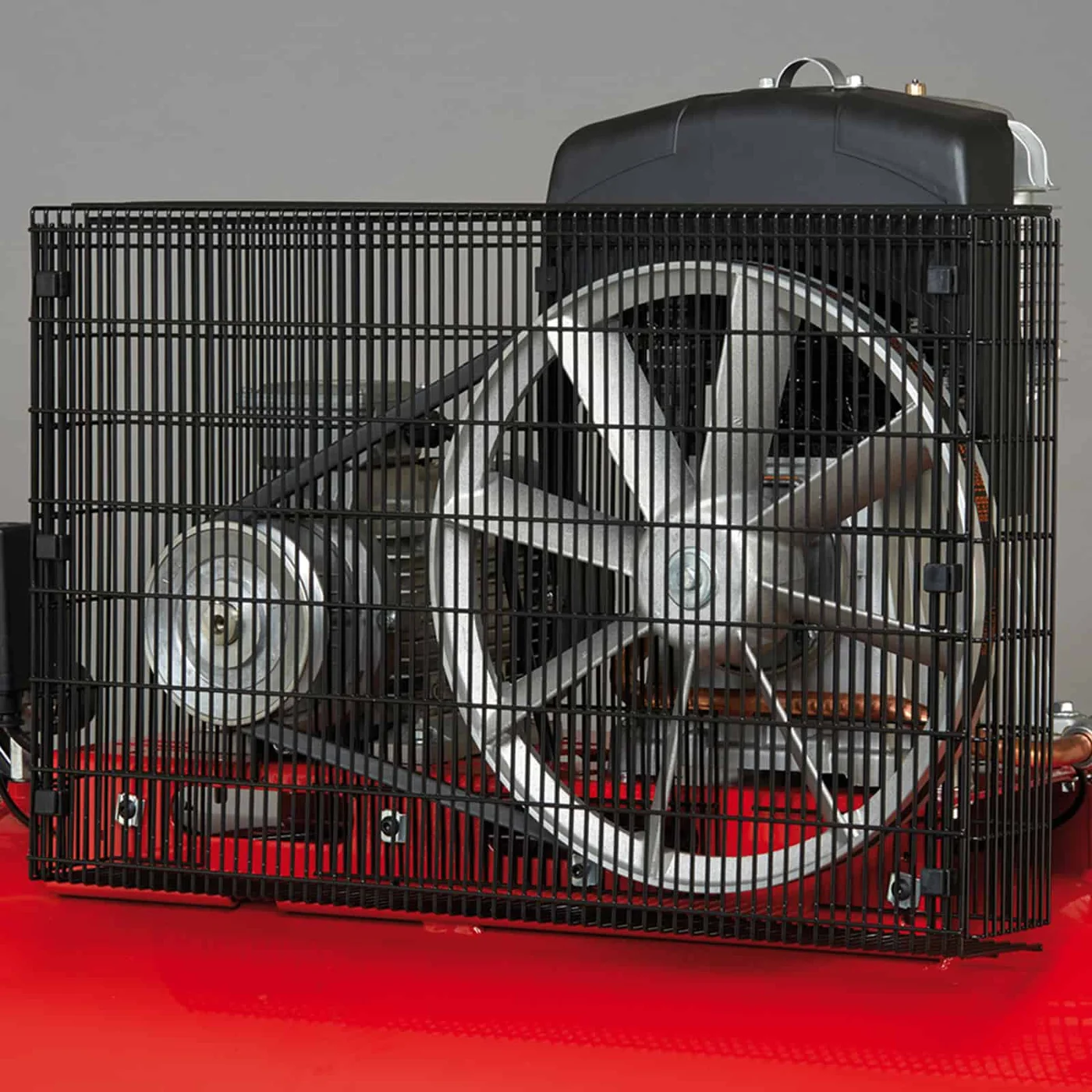 BK119-270-7,5 Professional two-stage belt compressor, ideal for heavy and continuous use. dettaglio