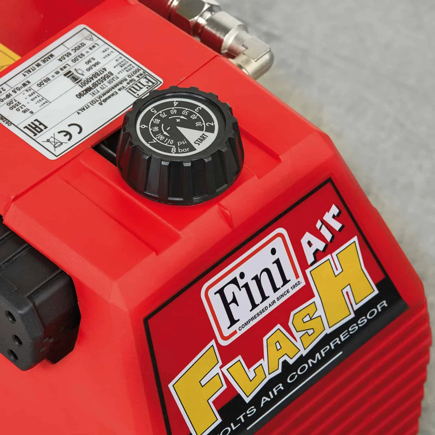 Flash 12 12 volt oilless compressor, versatile and easy to use and transport. dettaglio