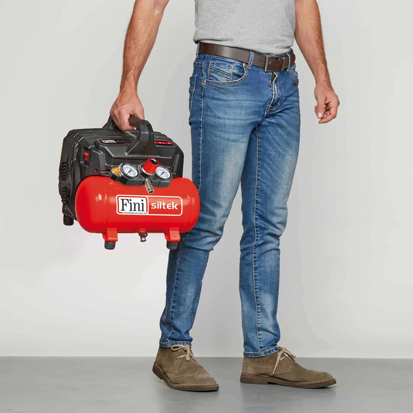 Siltek S/6 Silent oilless compressor, suitable for hobbyists and professionals. dettaglio